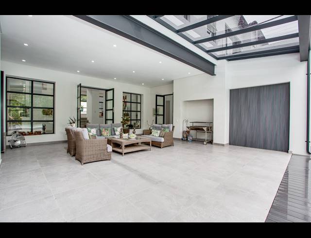5 BEDROOM HOUSE FOR SALE IN DAINFERN GOLF ESTATE